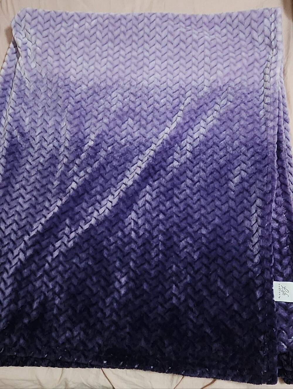 Purple Ombre Throw Blanket